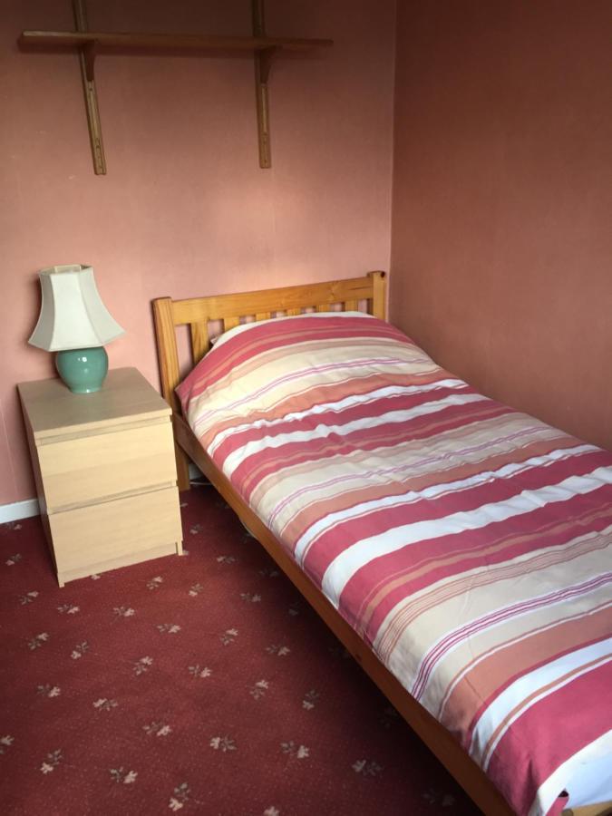 Hotel 5 Ravenhurst Drive วอลซอลล์ ภายนอก รูปภาพ